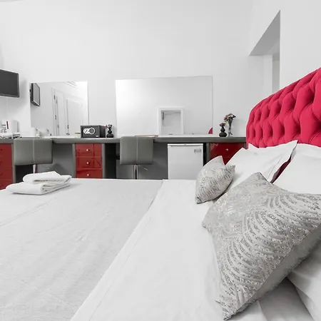 Golden Comfort Suites Βόθον