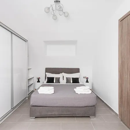 Διαμέρισμα Golden Comfort Suites