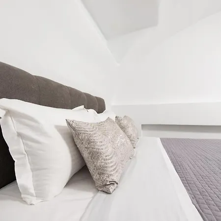 Διαμέρισμα Golden Comfort Suites